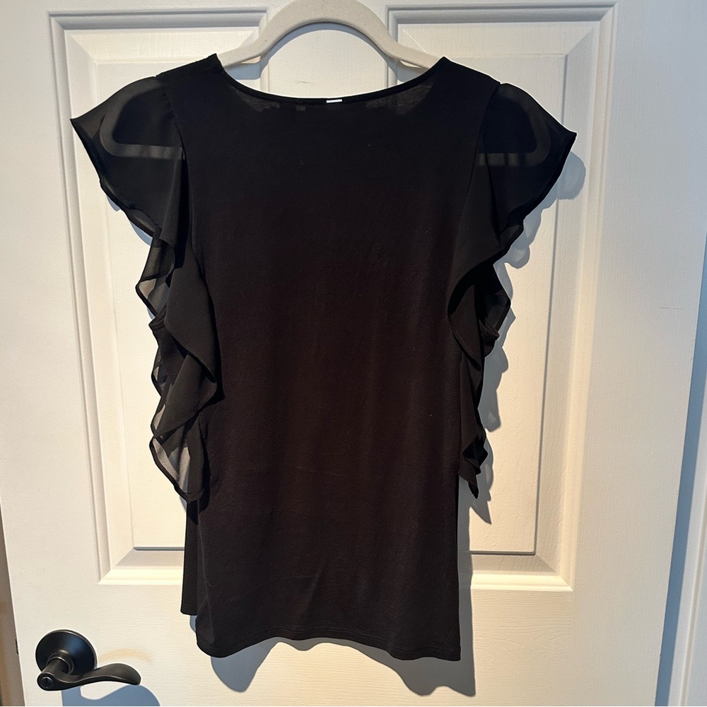 Boss Elegant Black Top with Ruffle Sides and Flutter Sleeves No tags Size Small